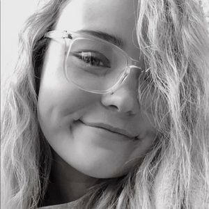 Meet your Posher, Mikayla